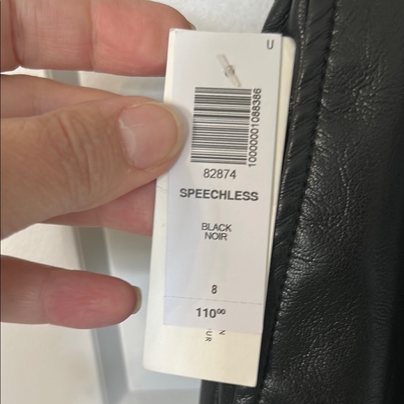 Wilfred Black High Waist Shorts Sleek Design - Picture 4 of 10